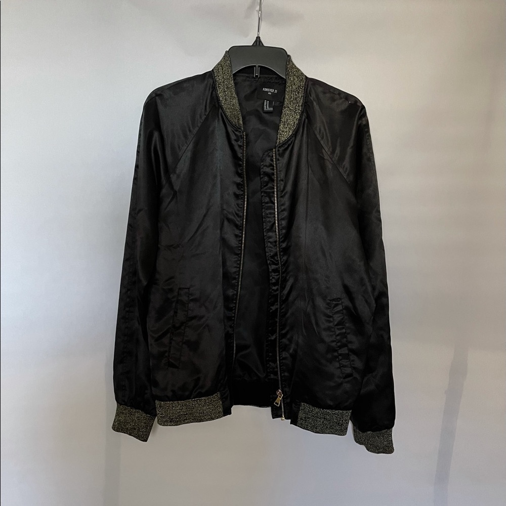 Forever21 men’s boomer jacket size medium